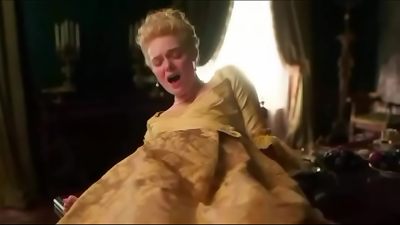 Elle Fanning absorbs orgasm (Looped)